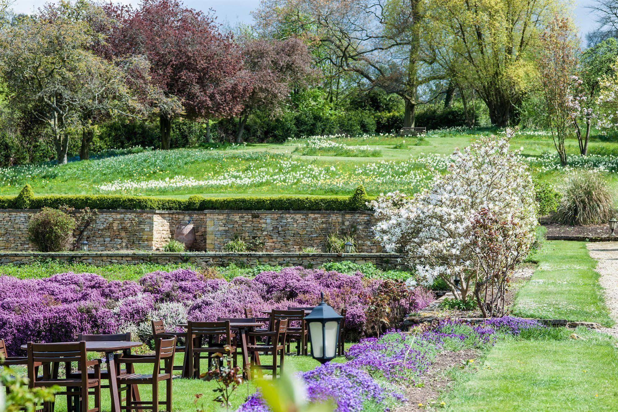 Buckland Manor - A Relais & Chateaux Hotel Бродуей Екстериор снимка