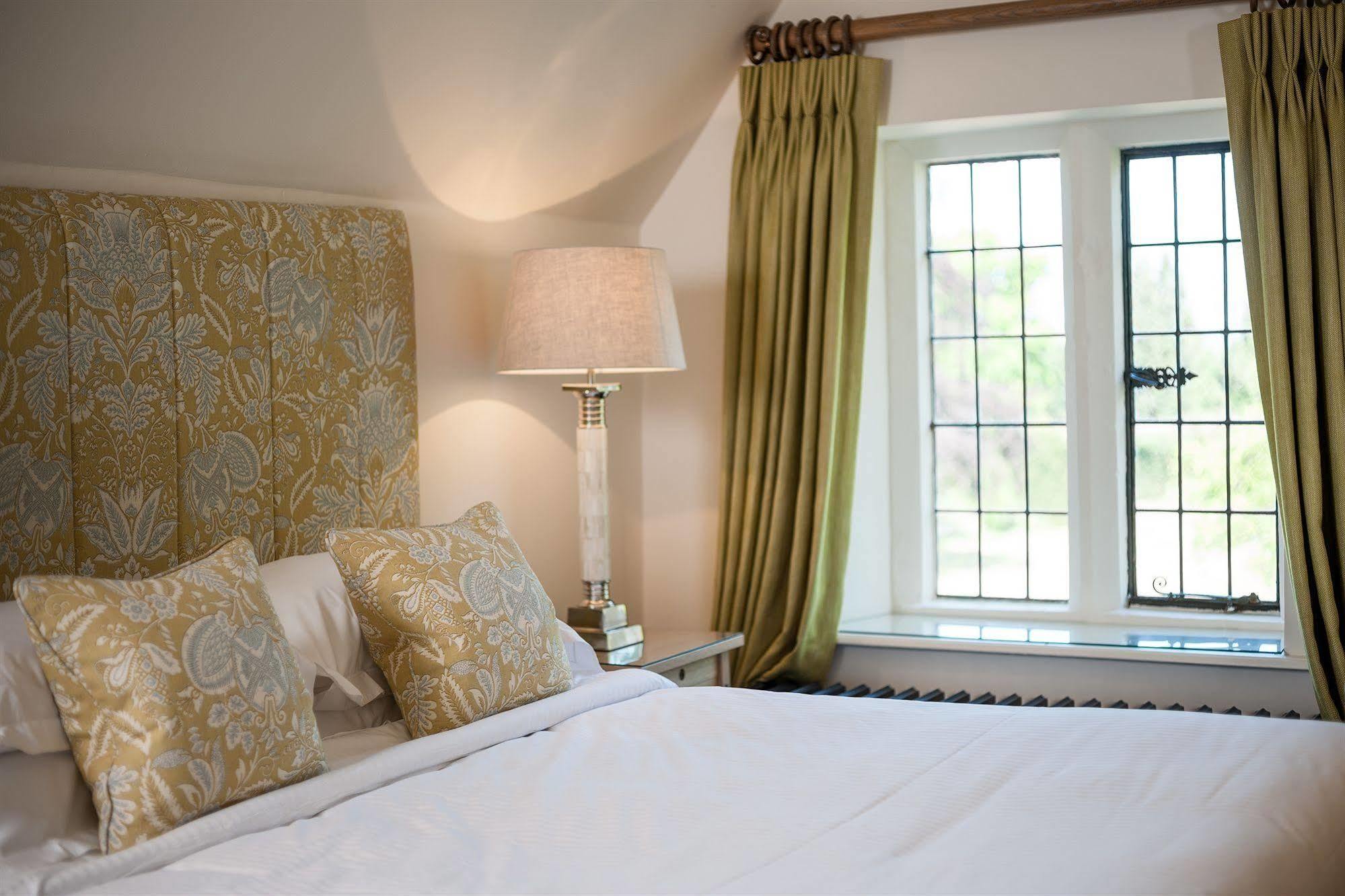 Buckland Manor - A Relais & Chateaux Hotel Бродуей Екстериор снимка