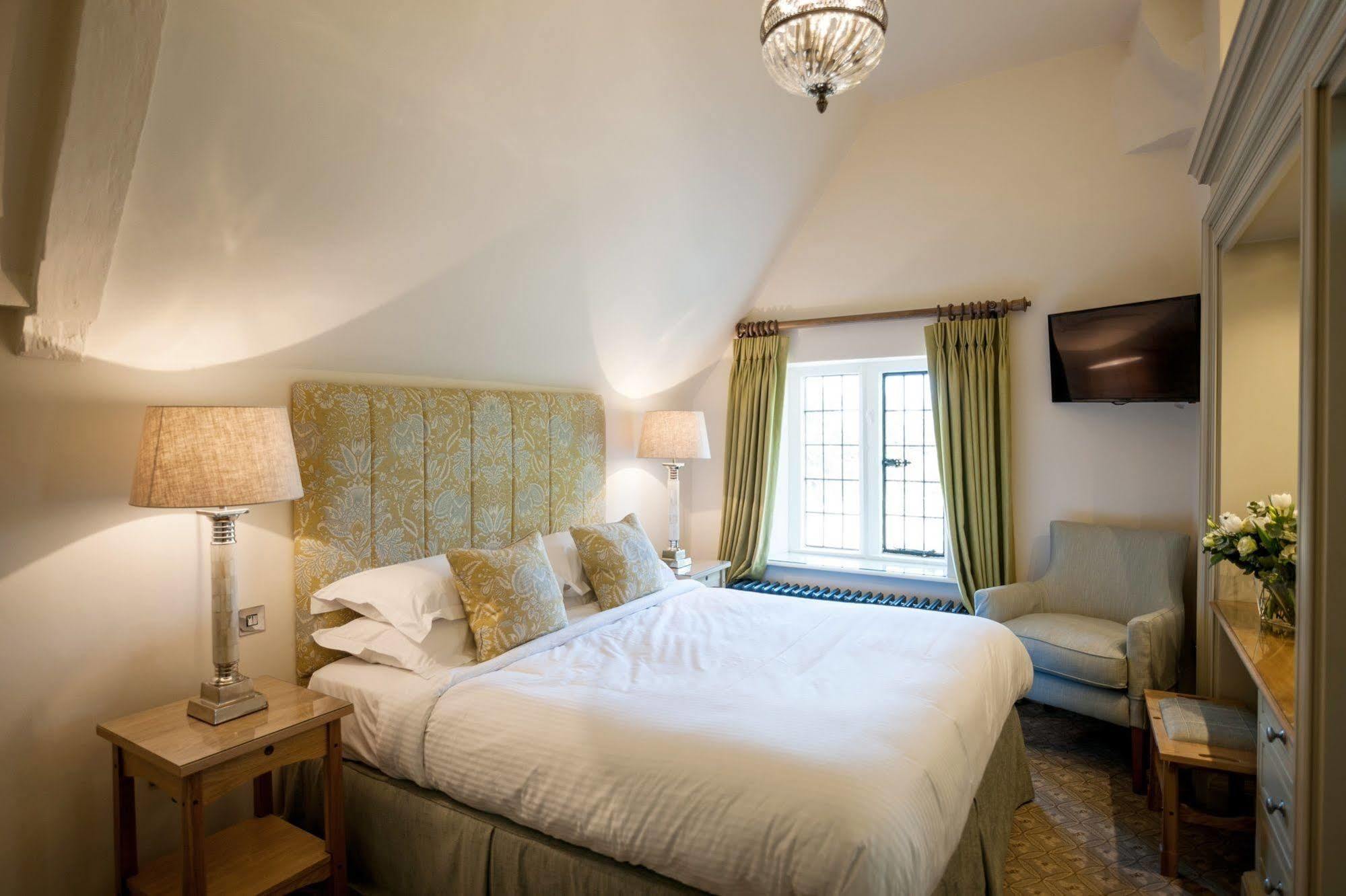 Buckland Manor - A Relais & Chateaux Hotel Бродуей Екстериор снимка
